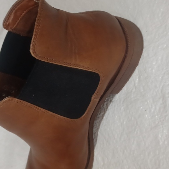 Clarke's Taylor Shine Somerset Chelsea Boot sz 8 - Picture 6 of 8